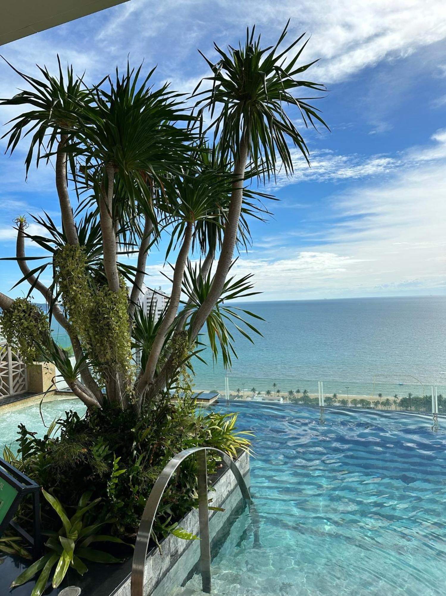 芭提雅高层海景奢华公寓the Riviera Jomtien生香家直达海滩2704 Buitenkant foto