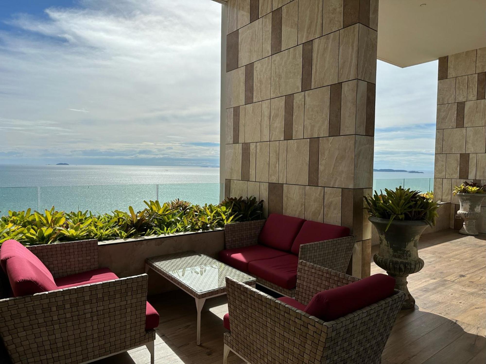 芭提雅高层海景奢华公寓the Riviera Jomtien生香家直达海滩2704 Buitenkant foto